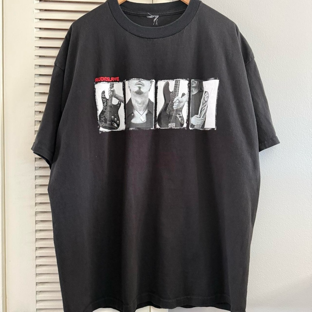 Vintage 2005 AUDIOSLAVE Chris Cornell Soundgarden Tour T-shirt - Picture 2 of 8